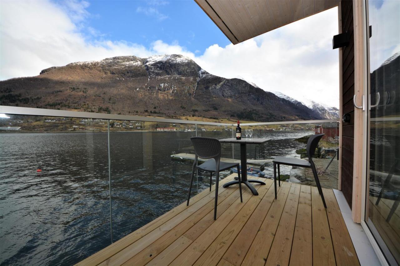 Nesset Fjordcamping Olden Exterior photo