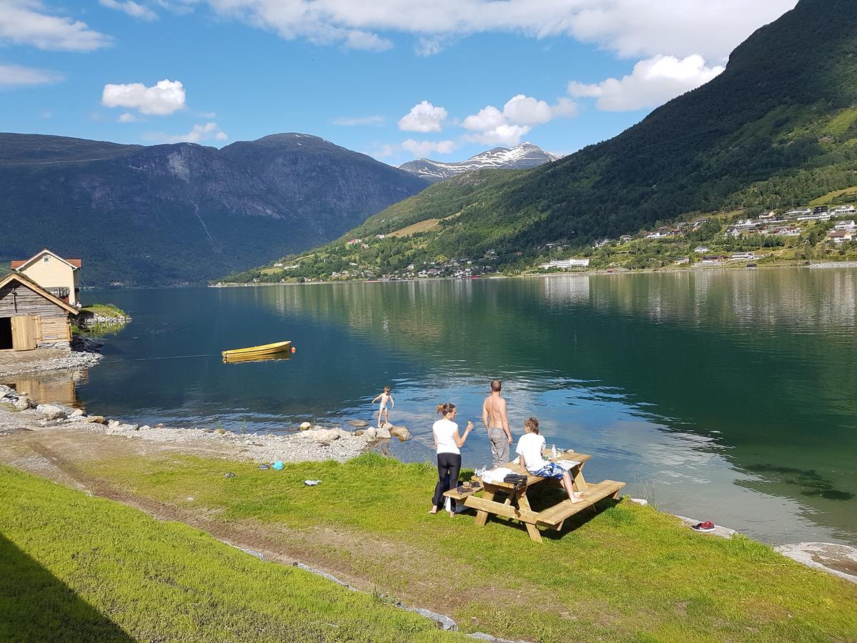 Nesset Fjordcamping Olden Exterior photo